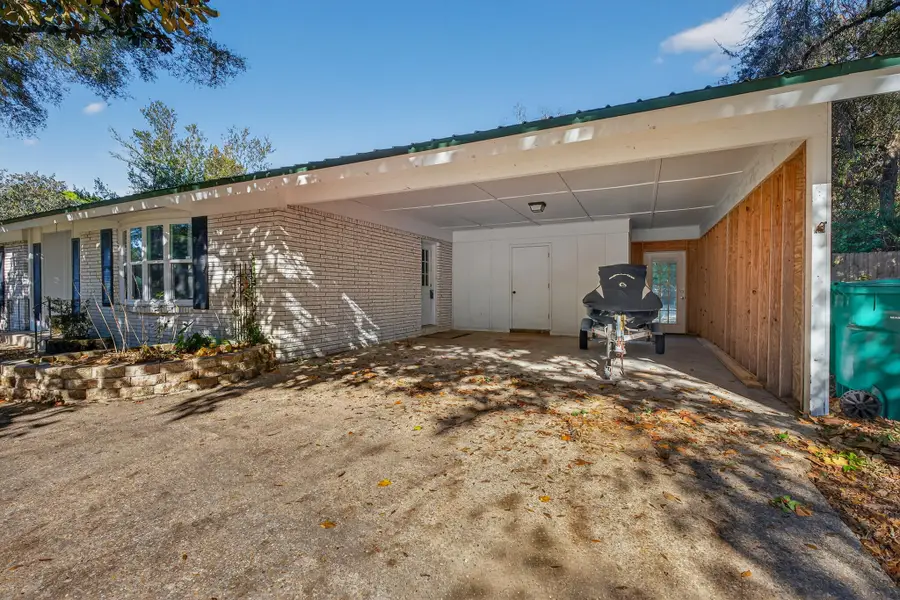 9 Walnut Avenue, Shalimar, FL 32579 - Image #2