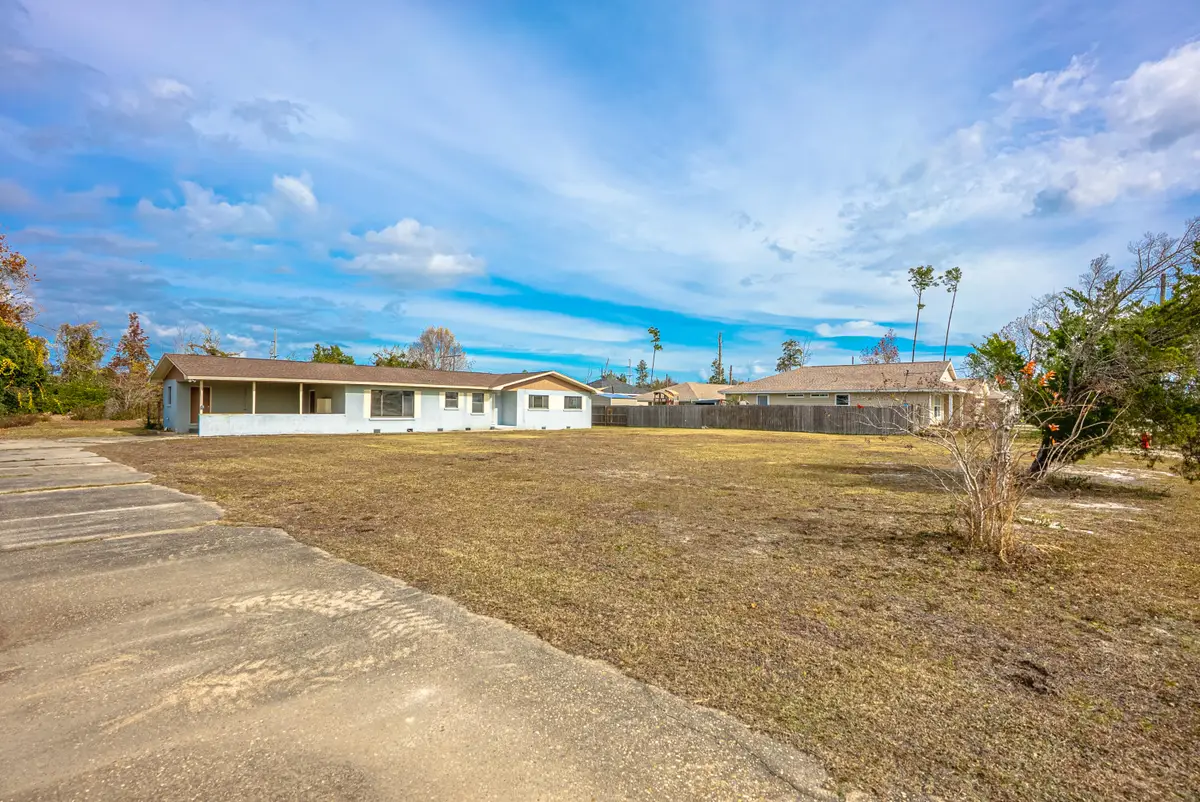 3121 Douglas Road, Panama City, FL 32405 - Image #1
