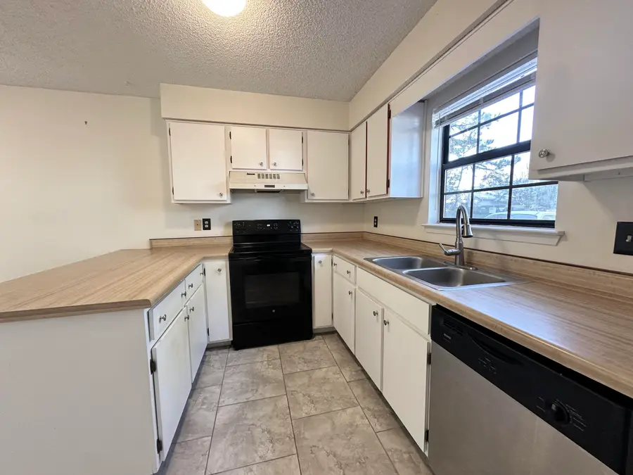 223 Oxford Court, Mary Esther, FL 32569 - Image #3