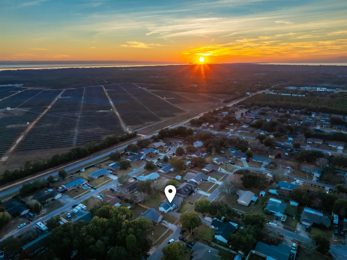 7867 Pleasant Oak Avenue, Navarre, FL 32566 - Image #1