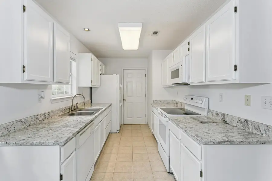 548 Hyde Park Drive, Crestview, FL 32539 - Image #2