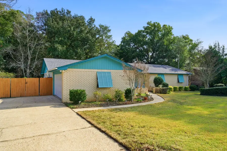 1012 Coronado Drive, Gulf Breeze, FL 32563 - Image #3