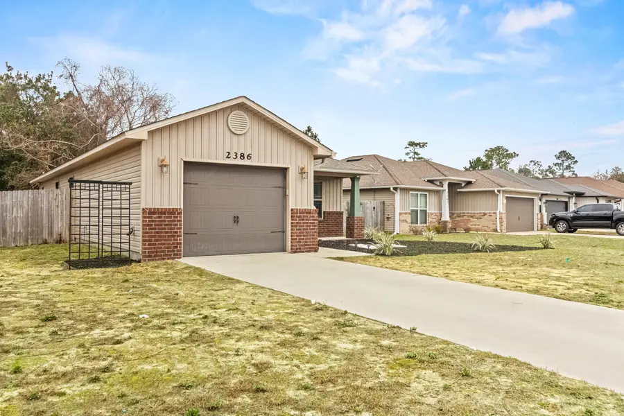 2386 Duncan Ridge Drive, Navarre, FL 32566 - Image #2