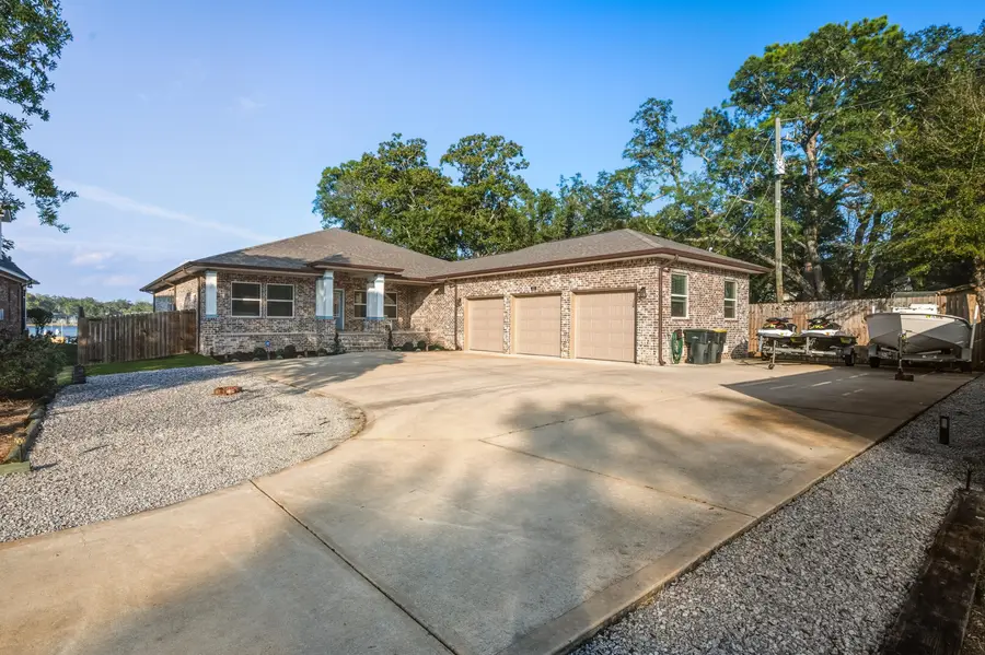 223 NW Girard Avenue, Fort Walton Beach, FL 32548 - Image #2