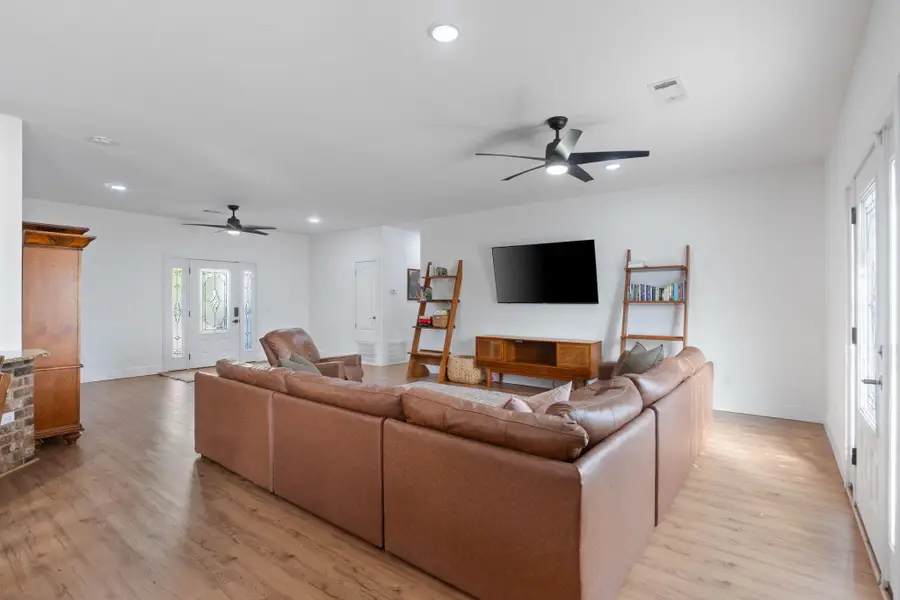 40 Hidden Lakes Trail, Defuniak Springs, FL 32433 - Image #3