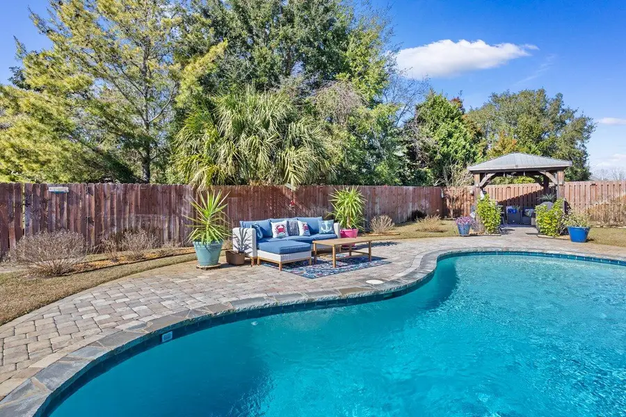 1469 E Shores Boulevard, Gulf Breeze, FL 32563 - Image #3