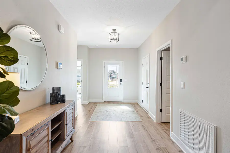 58 Siesta Circle, Freeport, FL 32439 - Image #3