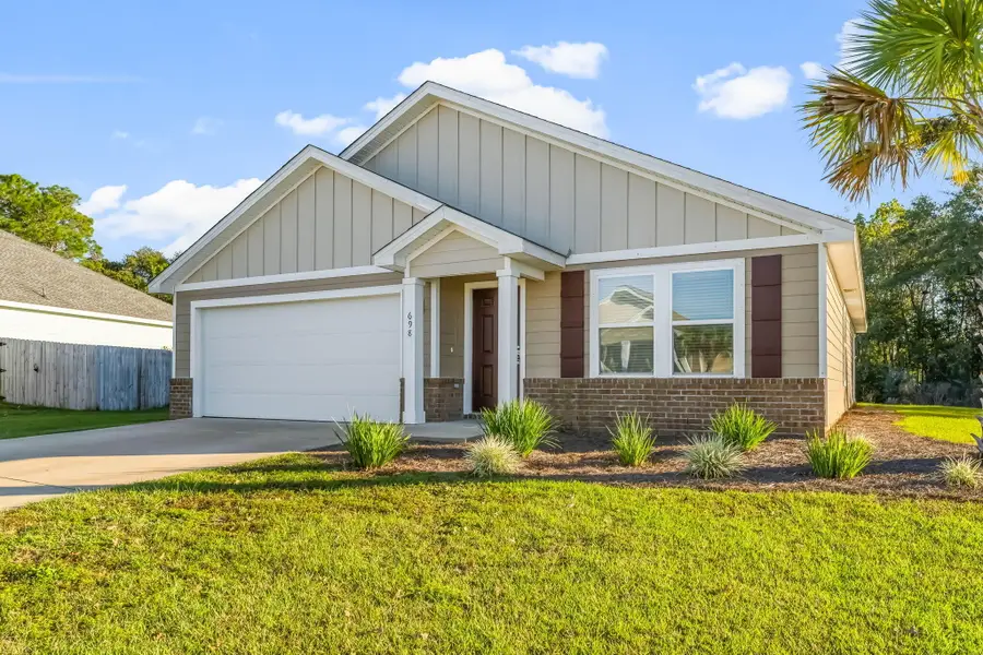 698 Whispering Creek Avenue, Freeport, FL 32439 - Image #2