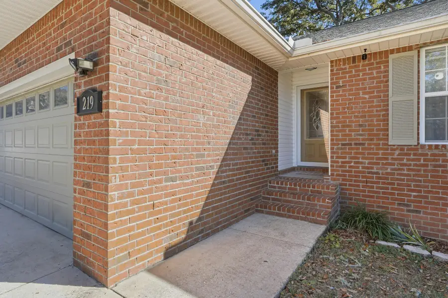 219 Cook Street, Niceville, FL 32578 - Image #2