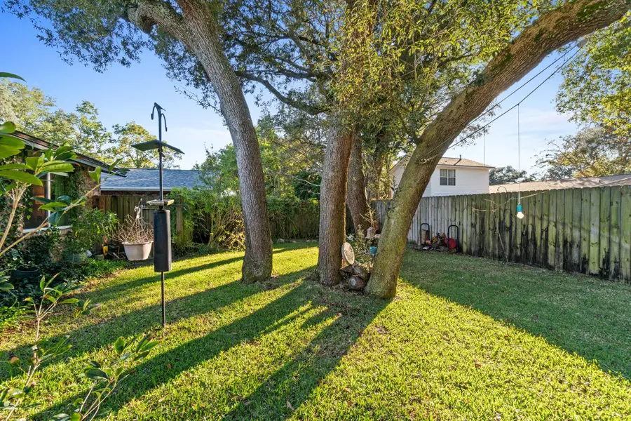 609 Kensington Court, Fort Walton Beach, FL 32547 - Image #2