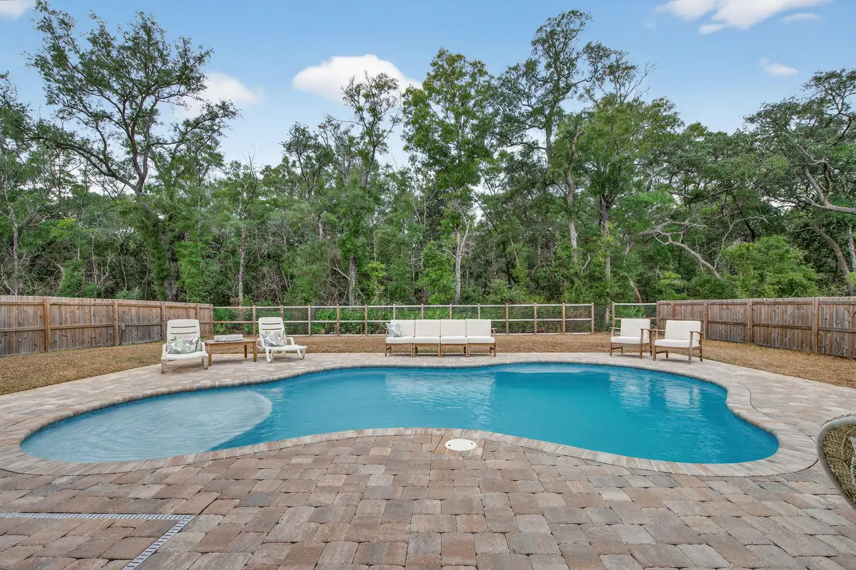 100 W Oak Trees Lane, Freeport, FL 32439 - Image #1