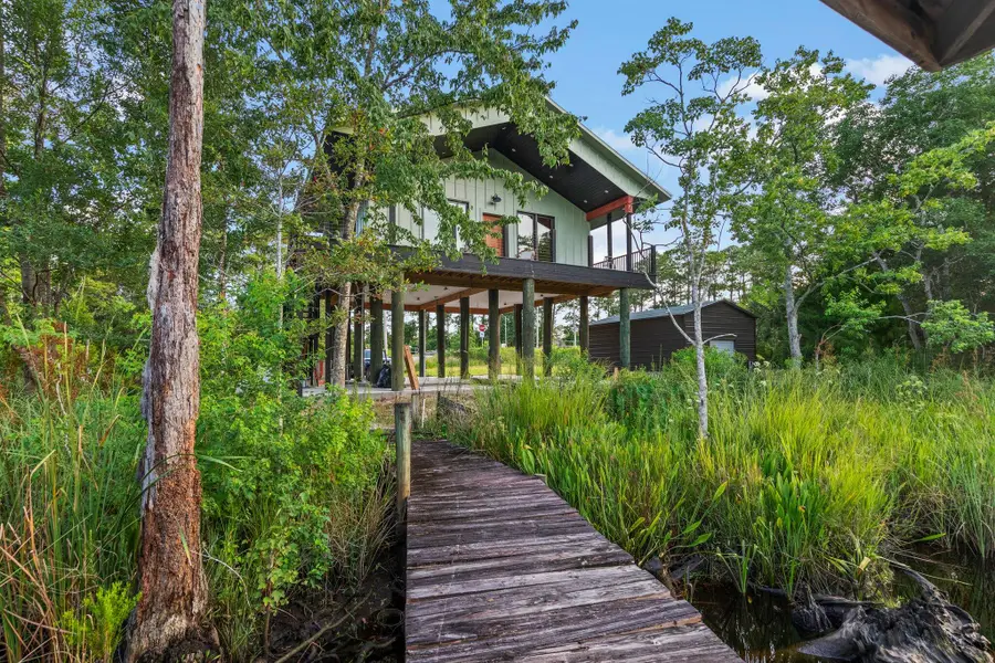 8536 Kingsley Place, Navarre, FL 32566 - Image #2