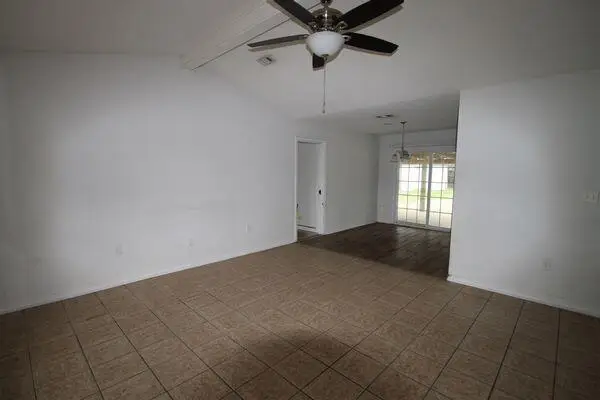 110 Oakmont Drive, Crestview, FL 32539 - Image #2