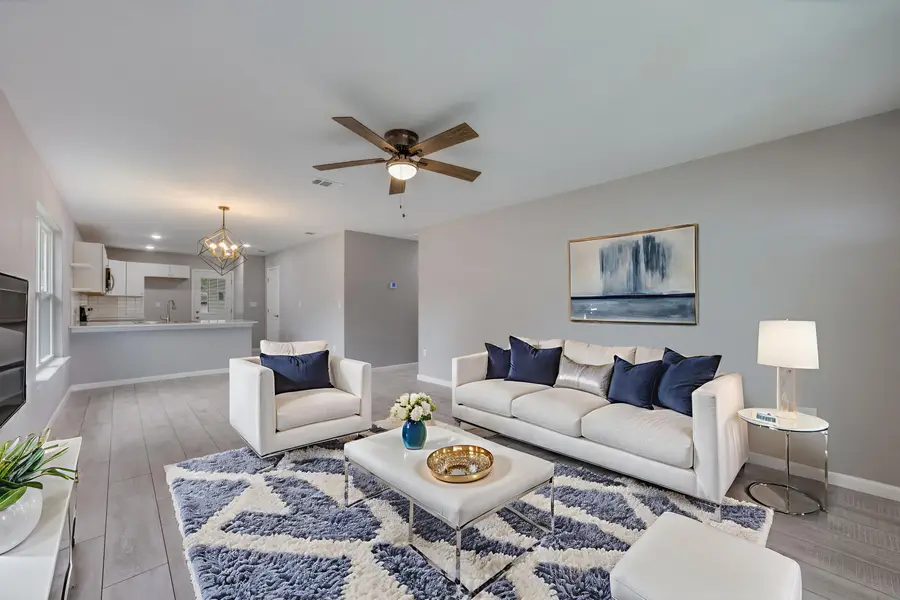 749 Amos Street, Crestview, FL 32539 - Image #2