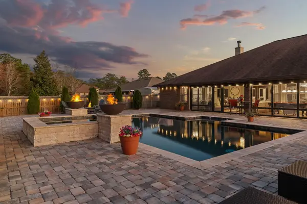 7744 Seaward Street, Navarre, FL 32566