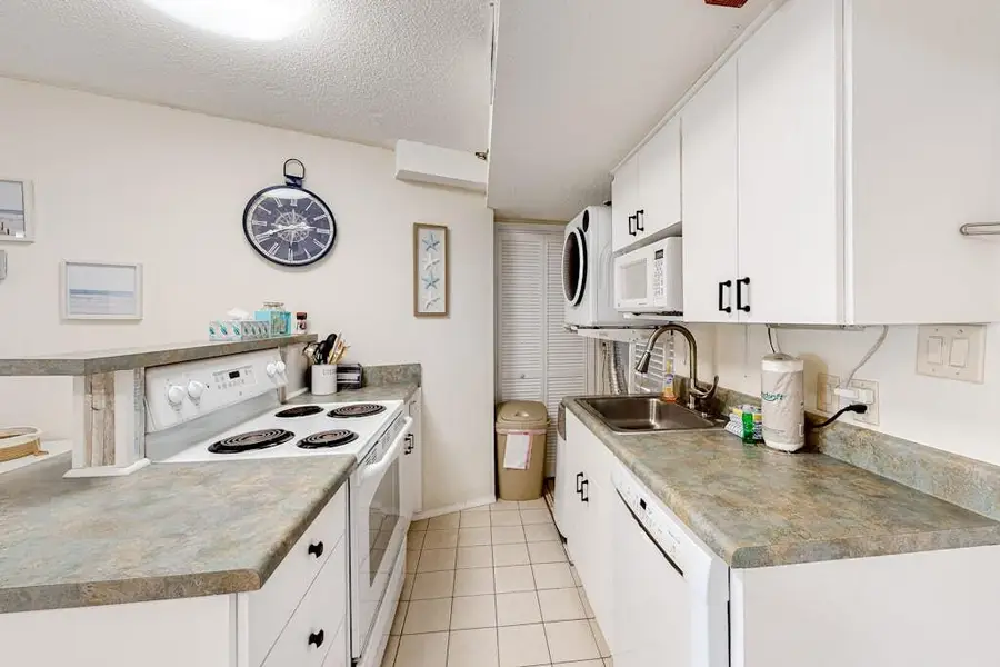 4715 Thomas Drive # CC-3, Panama City Beach, FL 32408 - Image #3