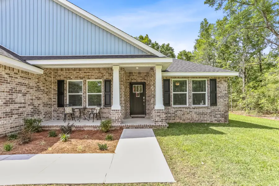 7568 Hatteras Drive, Navarre, FL 32566 - Image #2