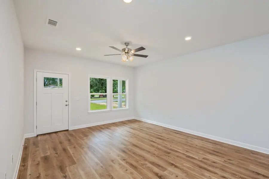 502 E North Avenue, Crestview, FL 32536 - #3