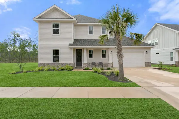 135 Clarke Hill Road, Freeport, FL 32439