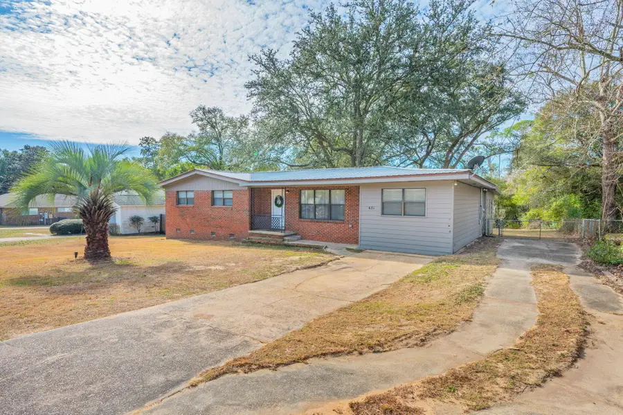 431 Andrew Drive, Valparaiso, FL 32580 - #2