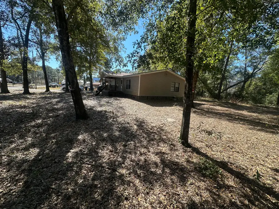 377 Laird Drive, Freeport, FL 32439 - Image #2