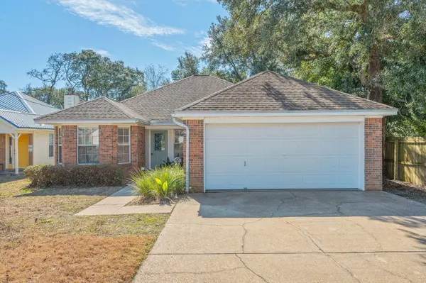 202 Summer Lane, Fort Walton Beach, FL 32547