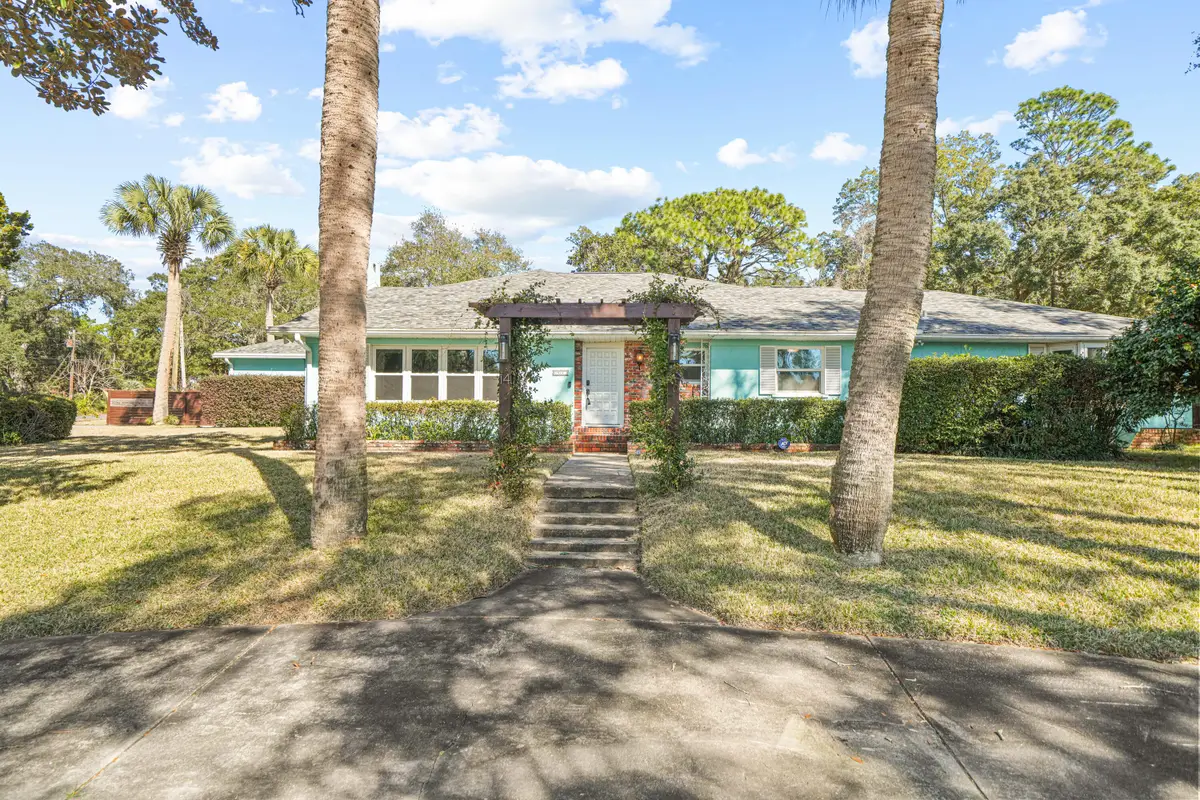 14 Longwood Drive, Shalimar, FL 32579 - Image #1
