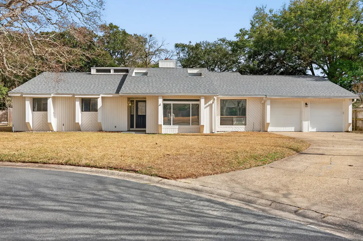 4 Palm Springs Court, Shalimar, FL 32579 - #1