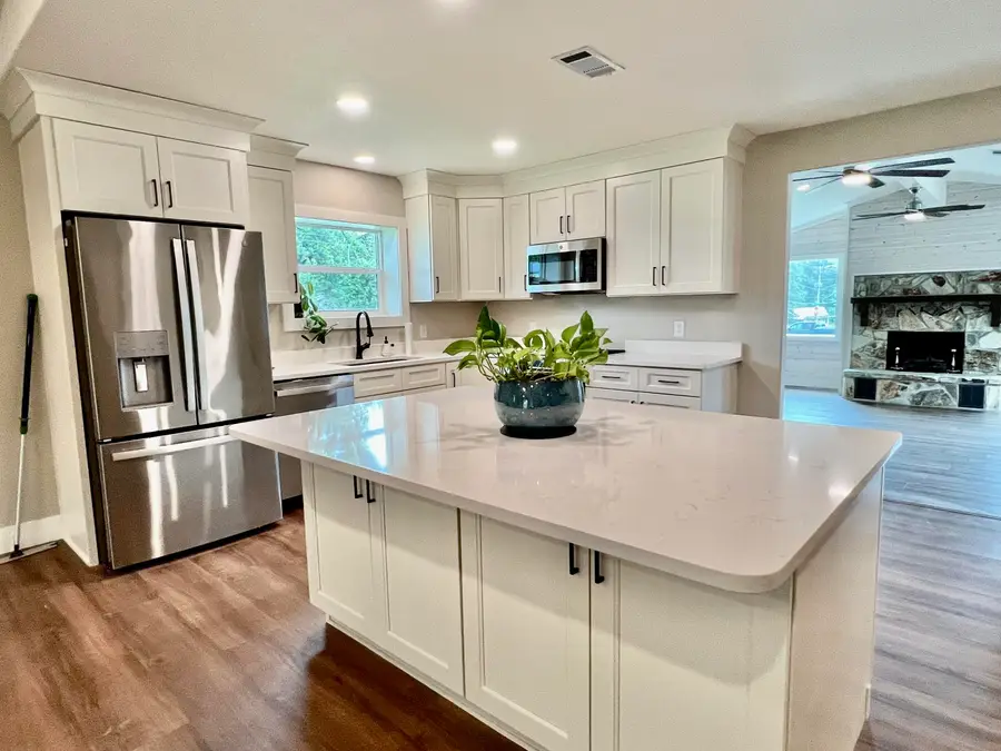 16 N 1st Street, Defuniak Springs, FL 32433 - #2