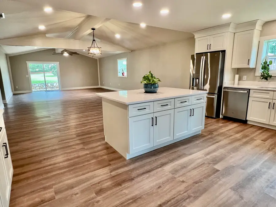 16 N 1st Street, Defuniak Springs, FL 32433 - #3