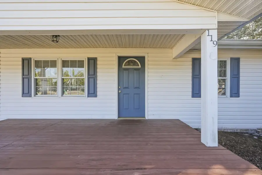 119 NW Carol Avenue, Fort Walton Beach, FL 32548 - #3