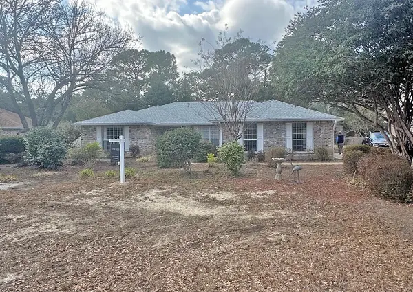 110 Choctaw Cove, Valparaiso, FL 32580