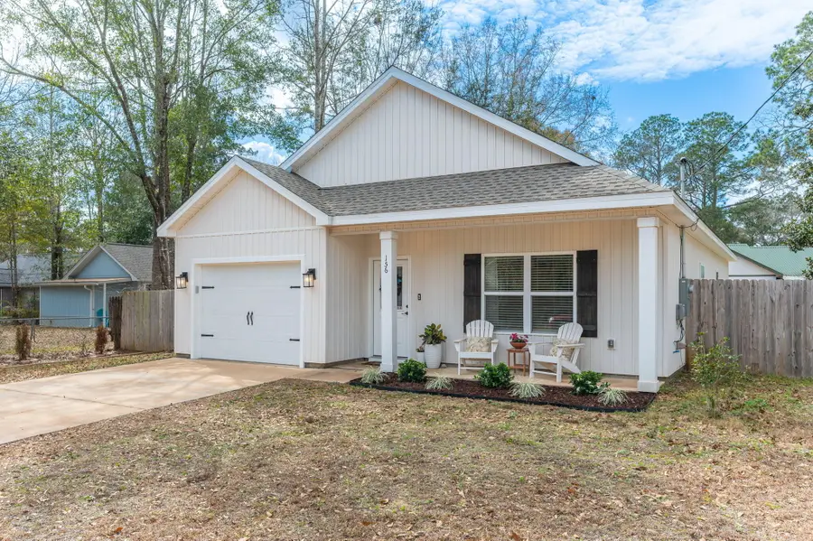 156 Oak Lane, Crestview, FL 32536 - #2