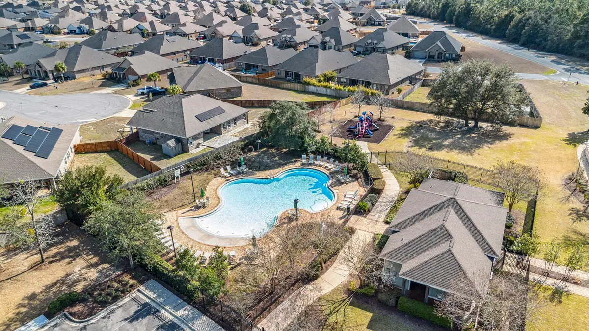 438 Chickadee Street, Crestview, FL 32539 - #1