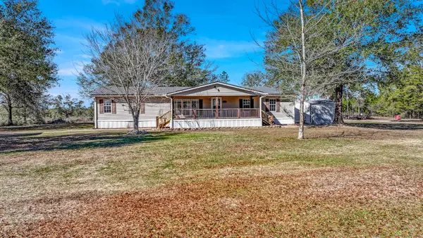 2557 N County Highway 183, DeFuniak Springs, FL 32433