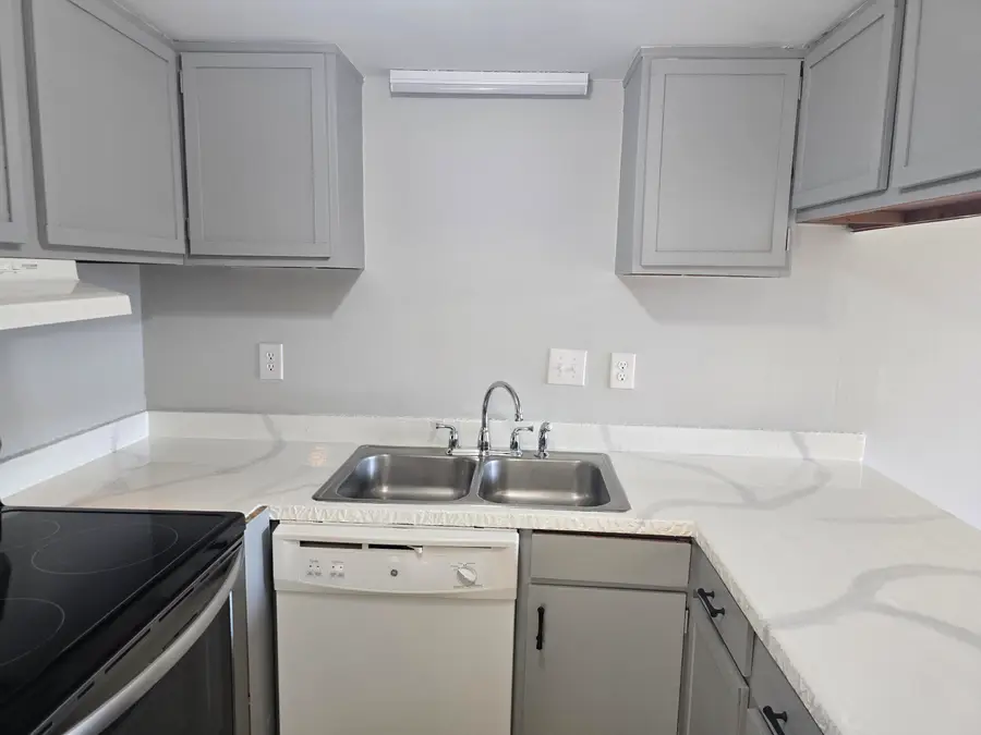 308 SW Miracle Strip Pkwy Parkway #27 C, Fort Walton Beach, FL 32548 - #3