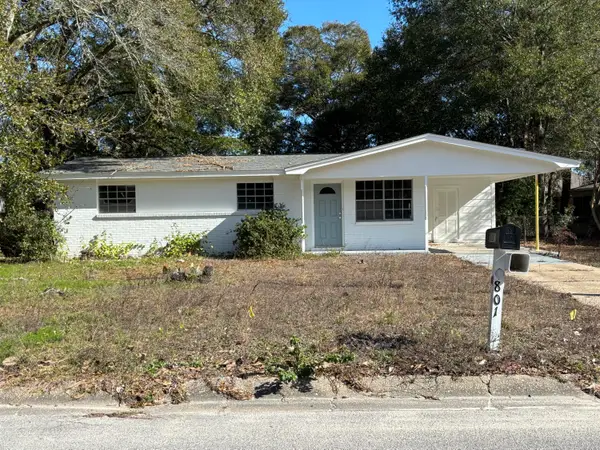 801 Newport Drive, Fort Walton Beach, FL 32547