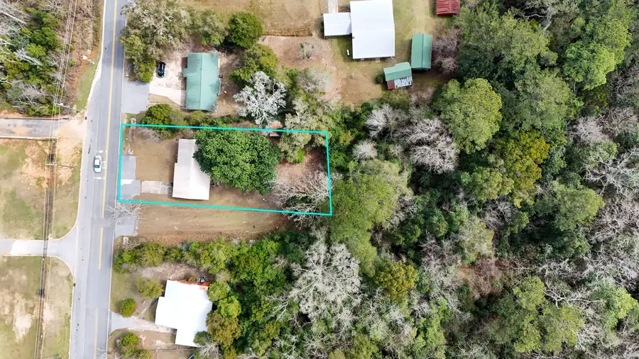 712 Bruce Avenue, Defuniak Springs, FL 32435 - #3