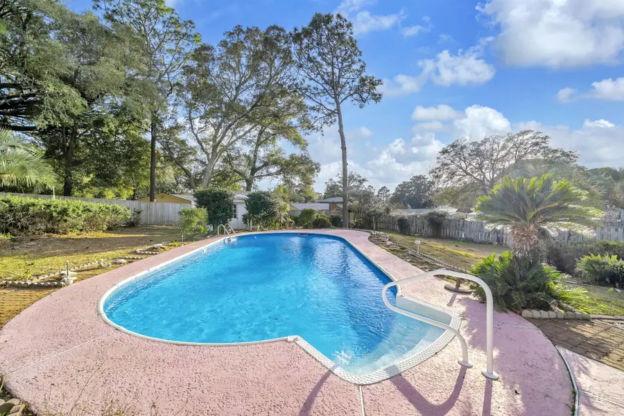 27 Magnolia Avenue, Shalimar, FL 32579 - #2