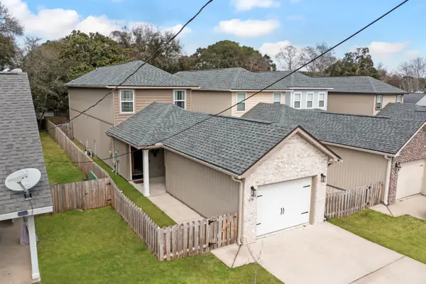 61A 9th Avenue, Shalimar, FL 32579