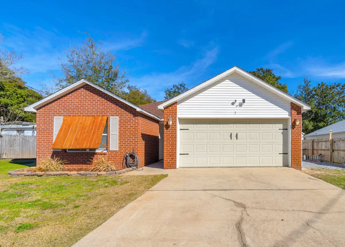 7 Snook Road, Mary Esther, FL 32569 - #1