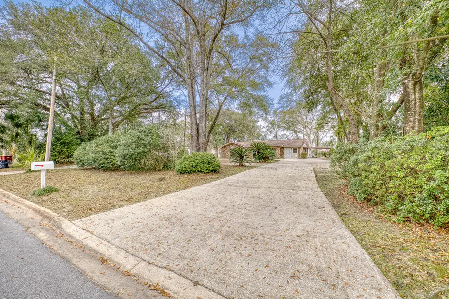 295 Garden Street, Crestview, FL 32536 - #2