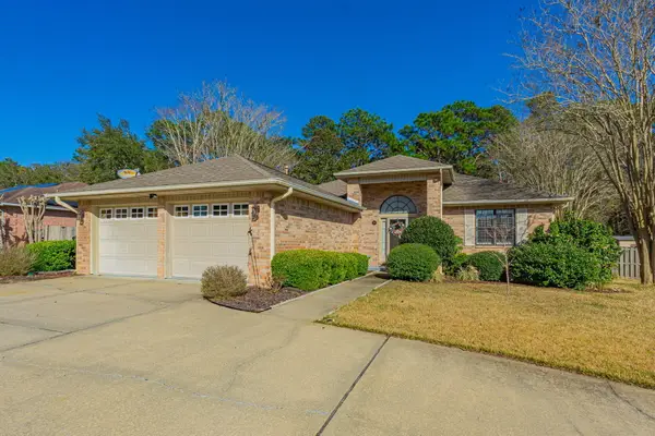 48 Hillcrest Drive, Shalimar, FL 32579