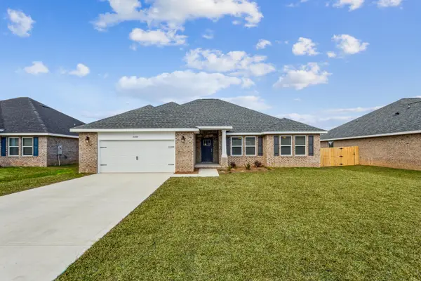 7588 Hatteras Drive, Navarre, FL 32566
