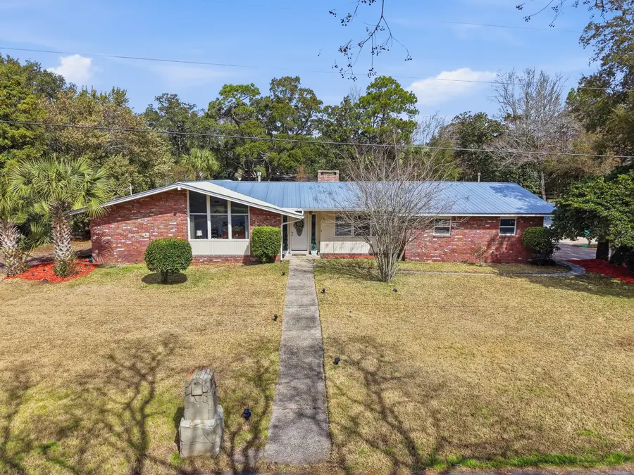 13 Japonica Lane, Shalimar, FL 32579 - #3