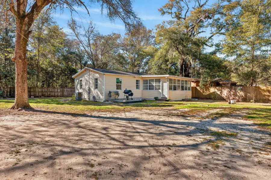 7304 Saint Johns Circle, Milton, FL 32583 - #3