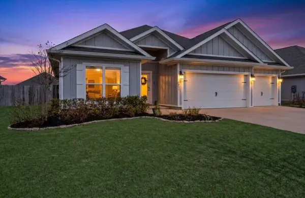 5997 Forest Bay Avenue, Gulf Breeze, FL 32563