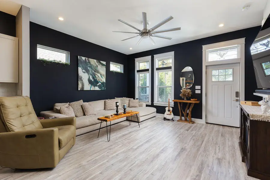 415 E Gonzalez Street, Pensacola, FL 32503 - #3