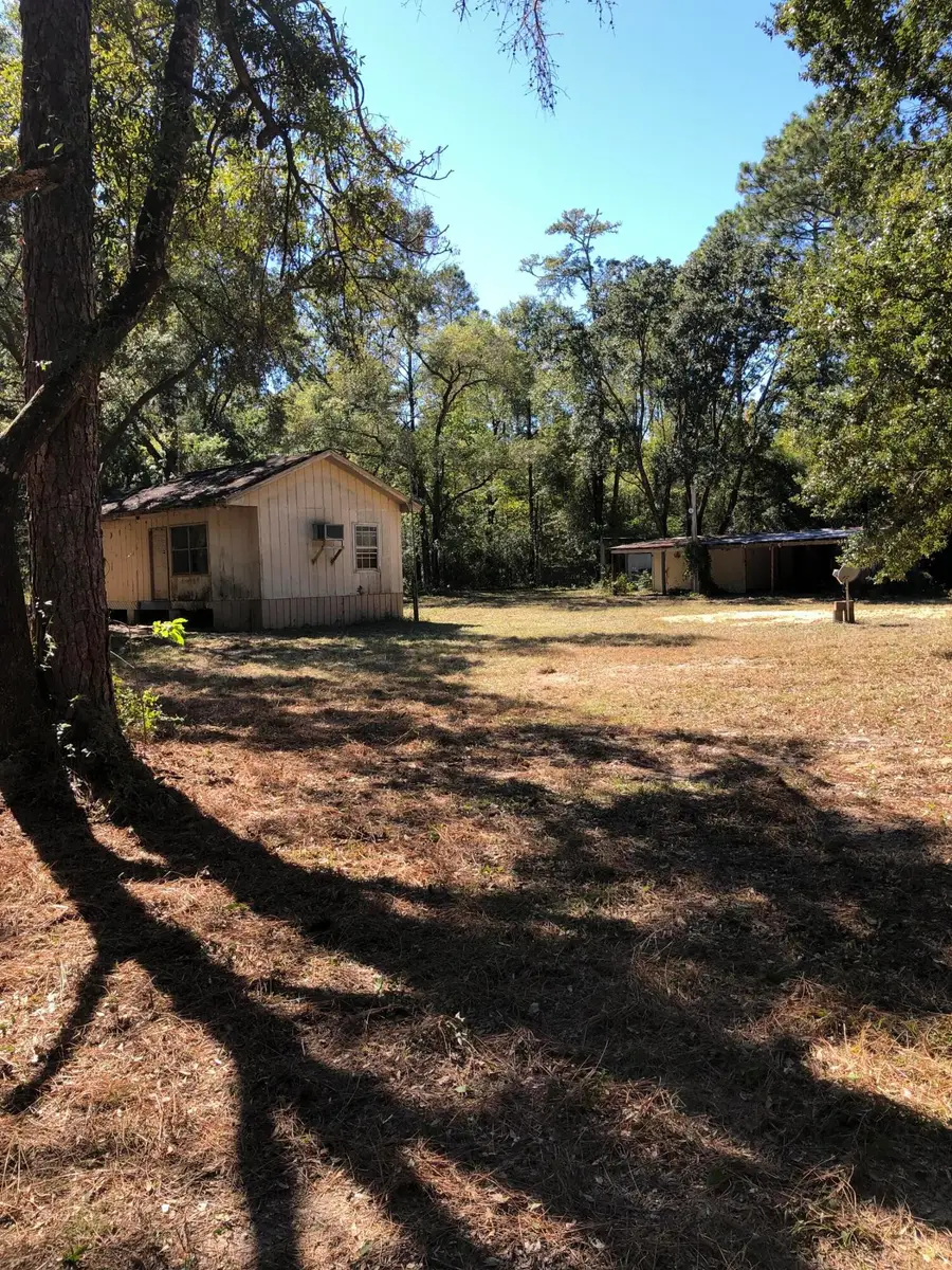 27 Shaver Avenue, Ponce De Leon, FL 32455 - #2