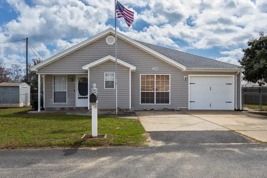 250 Terrance Lane, Mary Esther, FL 32569 - #2